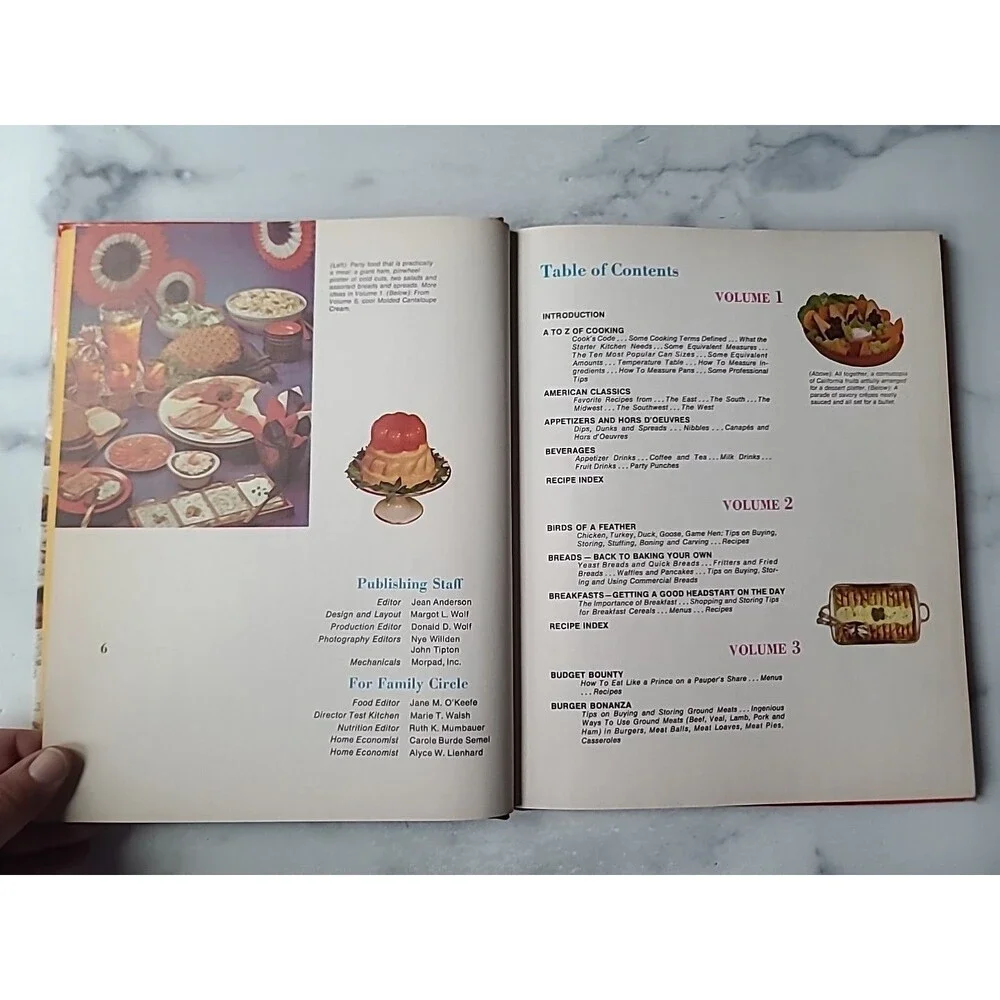 Family Circle Illustrated Library Of Cooking Volume 1